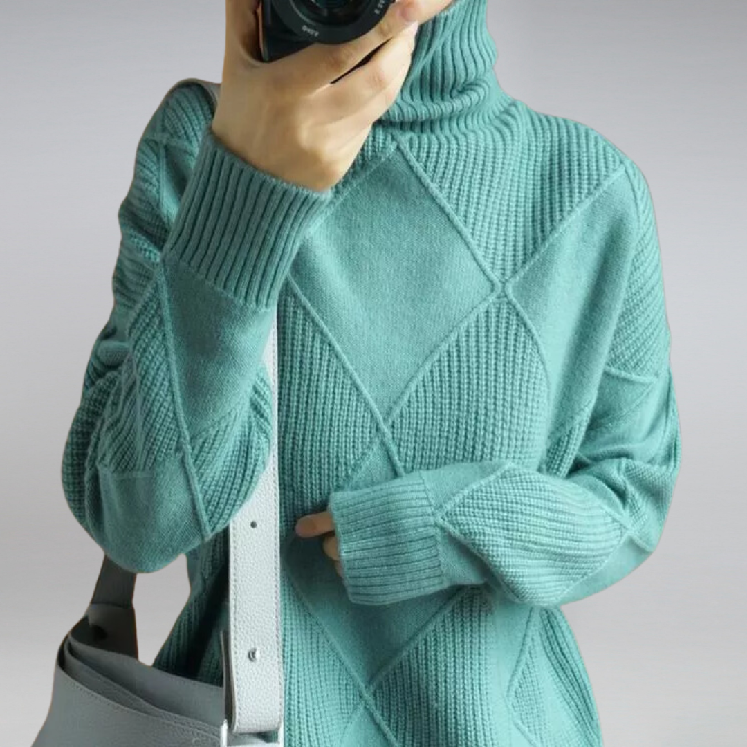 Adelina | sweater with turtleneck