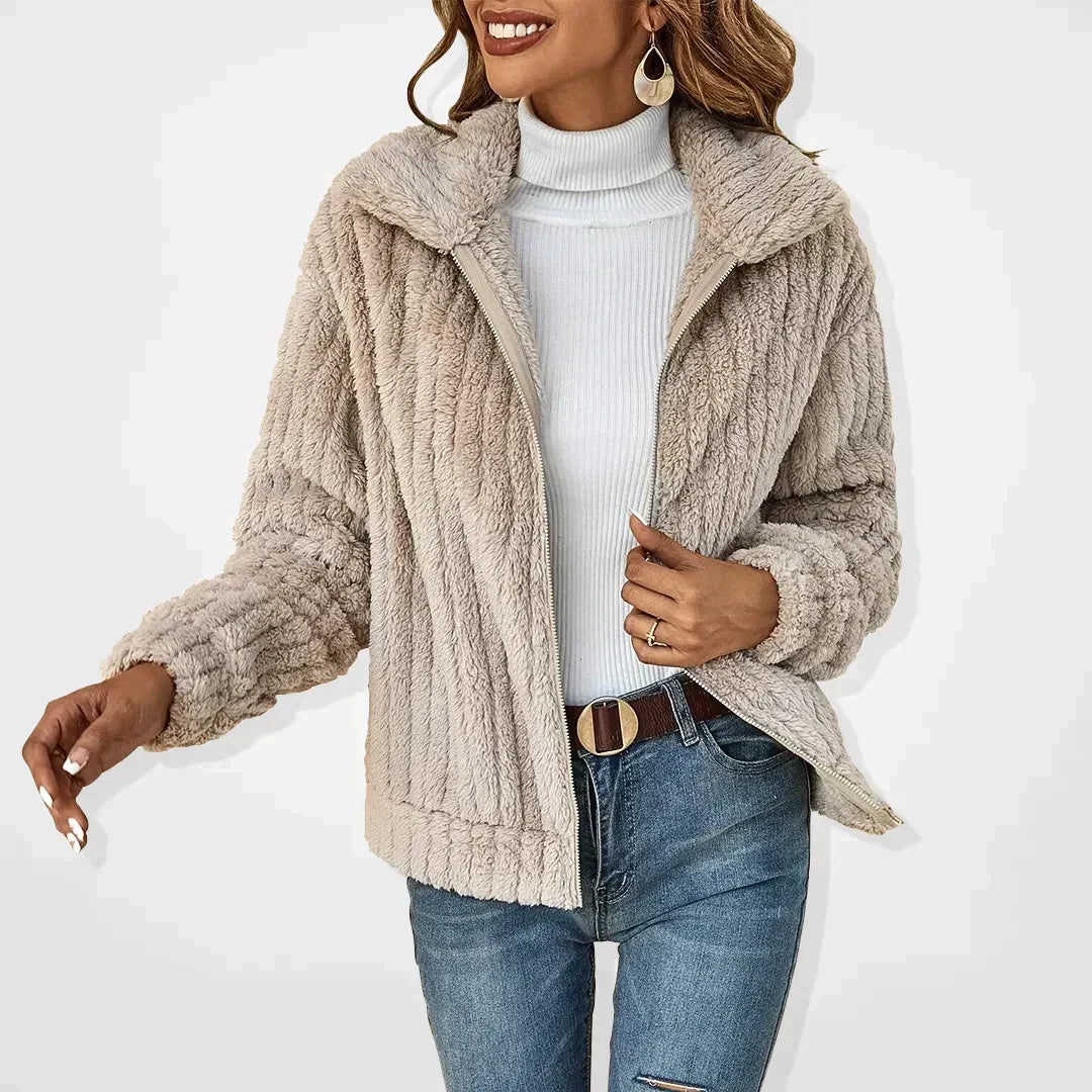 Emilia | Luxurious and Cozy Cardigan